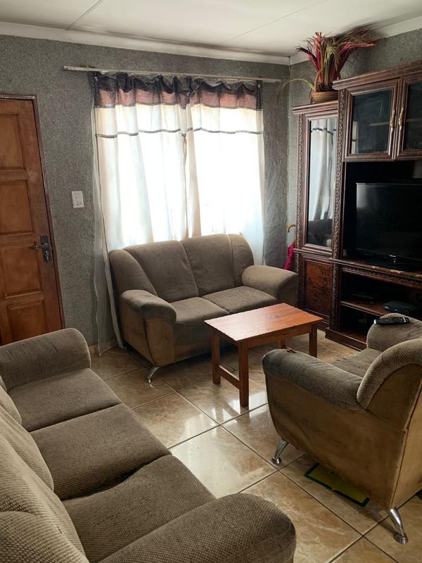 2 Bedroom Property for Sale in Tembisa Gauteng