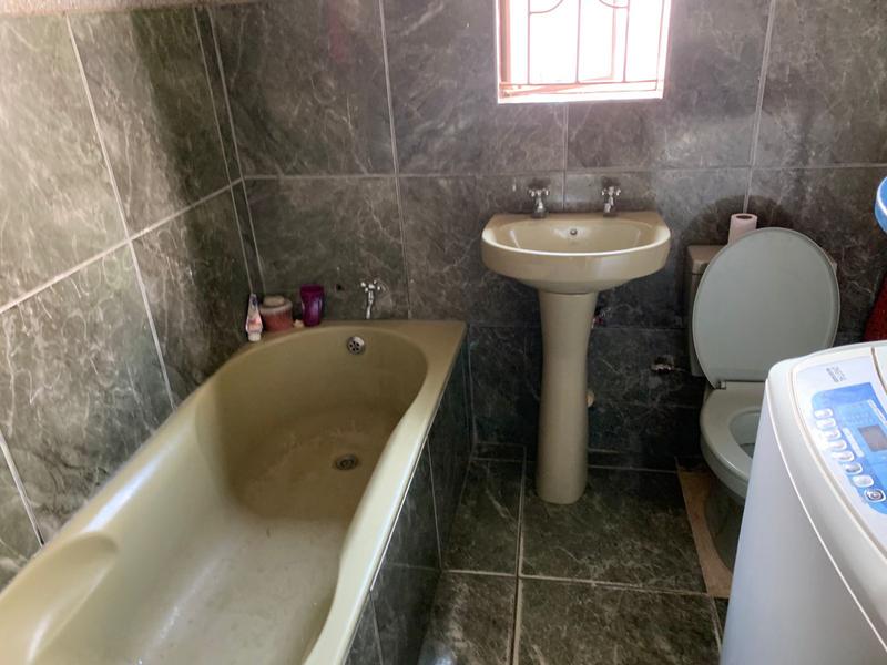 2 Bedroom Property for Sale in Tembisa Gauteng
