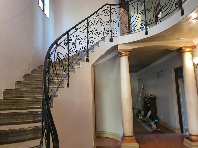 To Let 4 Bedroom Property for Rent in Waterkloof Ridge Gauteng