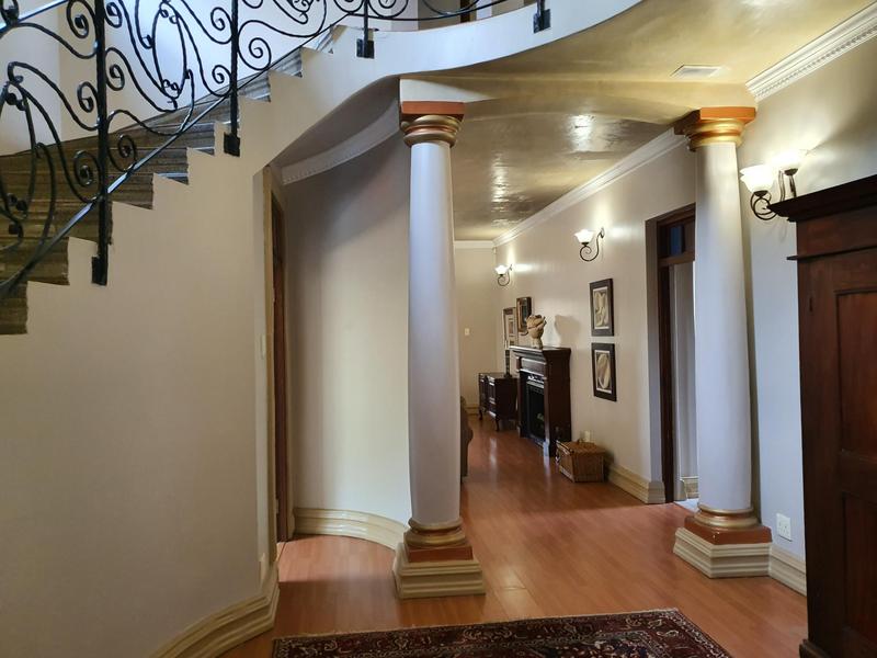 To Let 4 Bedroom Property for Rent in Waterkloof Ridge Gauteng