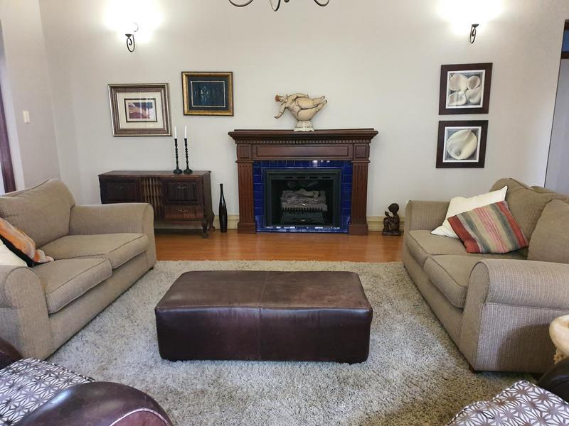 To Let 4 Bedroom Property for Rent in Waterkloof Ridge Gauteng