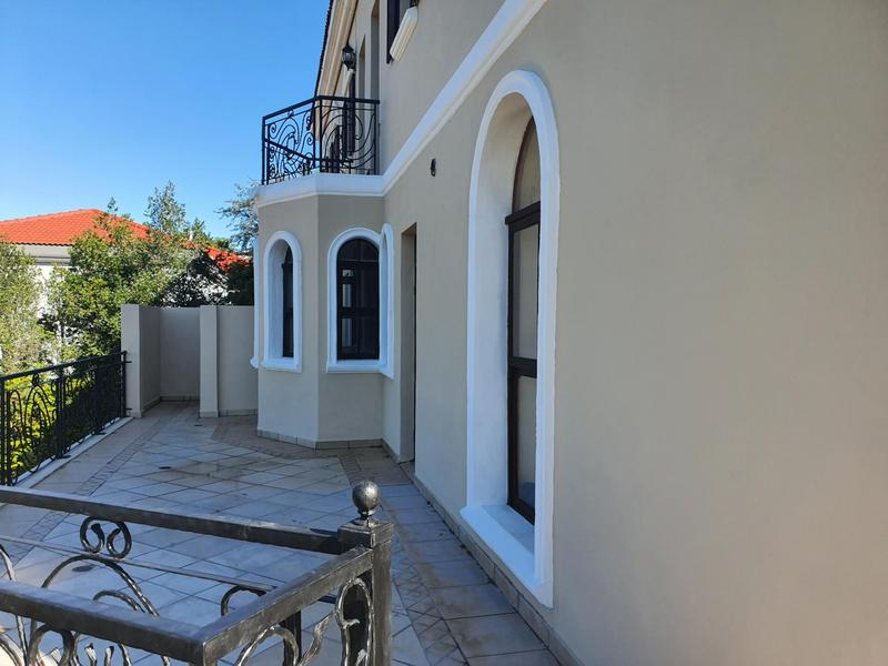 To Let 4 Bedroom Property for Rent in Waterkloof Ridge Gauteng