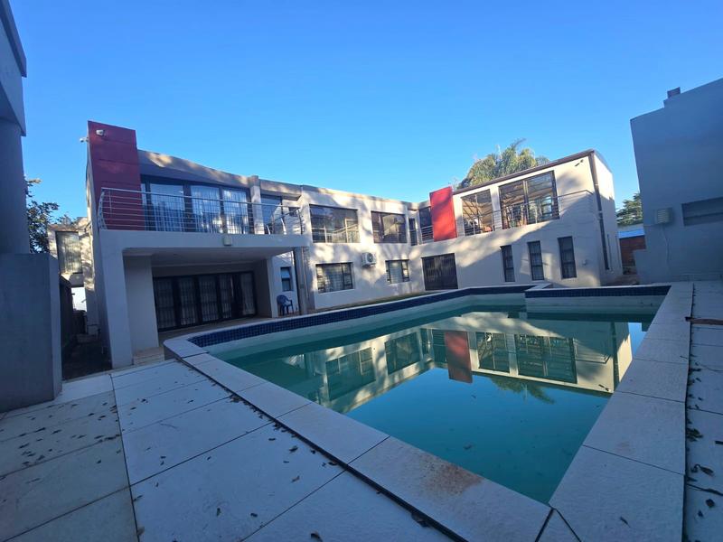8 Bedroom Property for Sale in Waterkloof Ridge Gauteng
