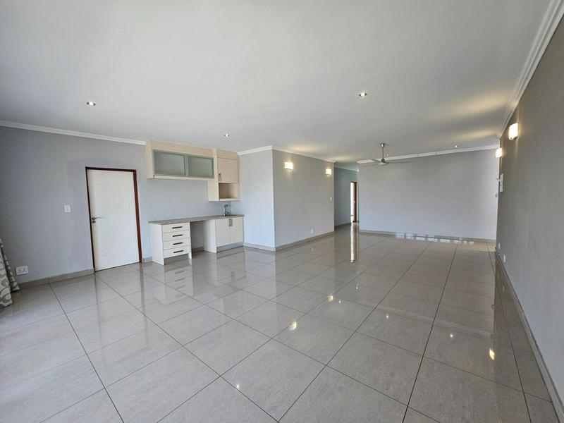 8 Bedroom Property for Sale in Waterkloof Ridge Gauteng