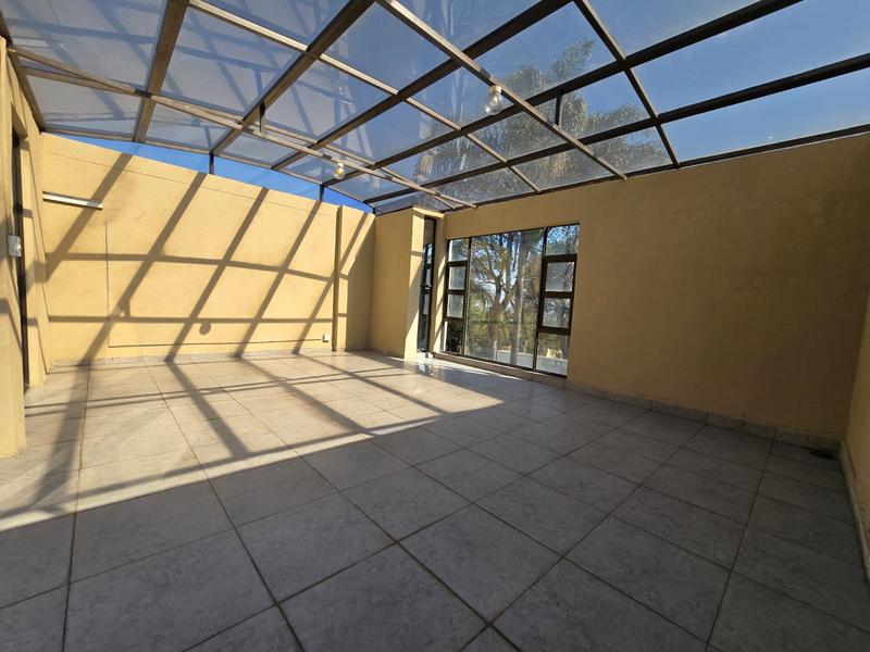 8 Bedroom Property for Sale in Waterkloof Ridge Gauteng