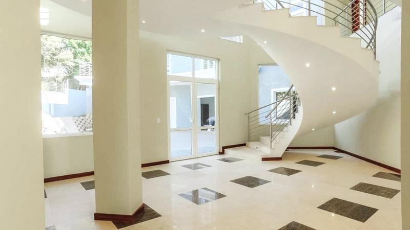 6 Bedroom Property for Sale in Waterkloof Ridge Gauteng