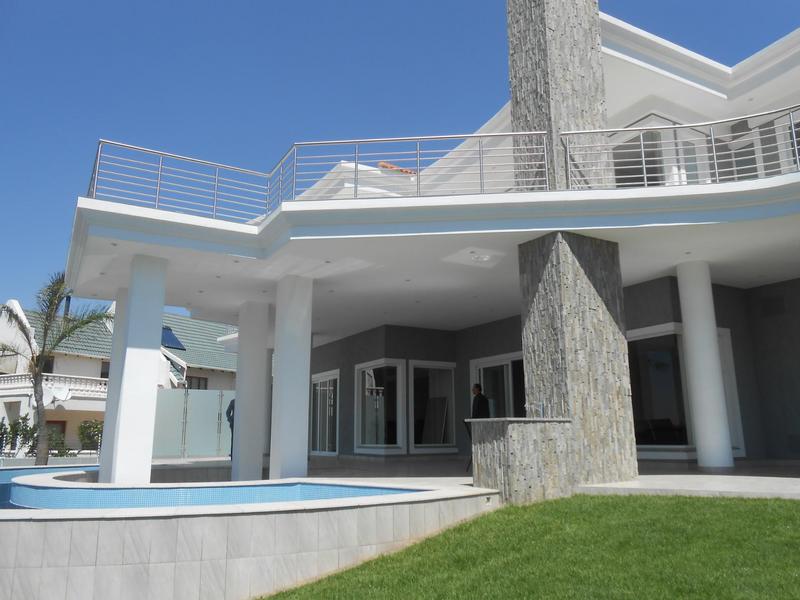 6 Bedroom Property for Sale in Waterkloof Ridge Gauteng