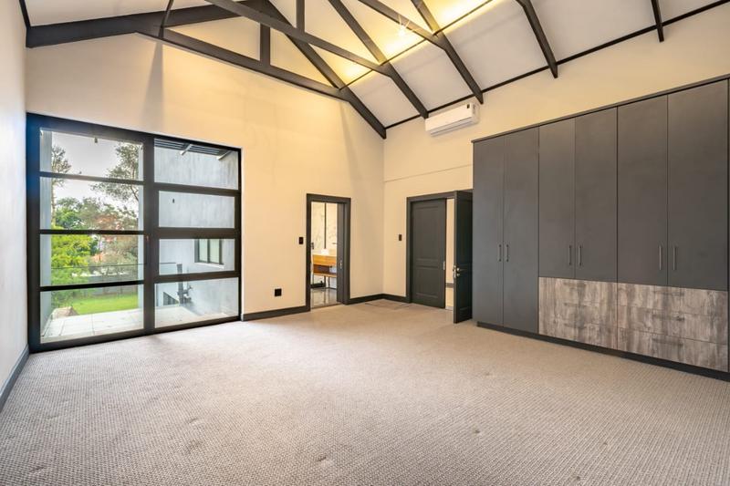 6 Bedroom Property for Sale in Waterkloof A H Gauteng