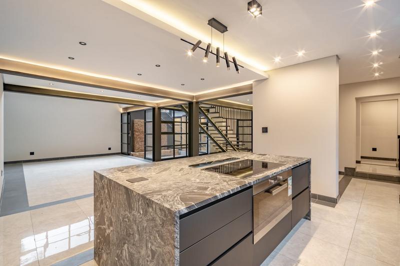 6 Bedroom Property for Sale in Waterkloof A H Gauteng