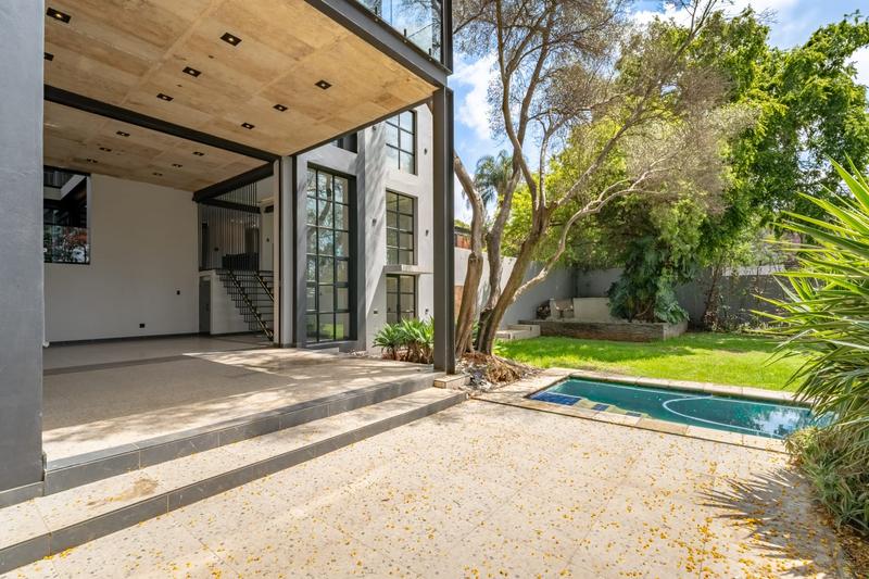 6 Bedroom Property for Sale in Waterkloof A H Gauteng