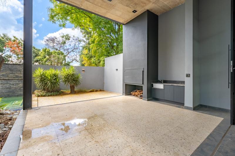 6 Bedroom Property for Sale in Waterkloof A H Gauteng