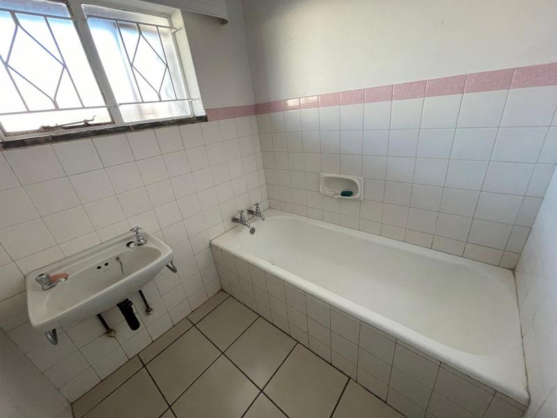 4 Bedroom Property for Sale in Reigerpark Gauteng