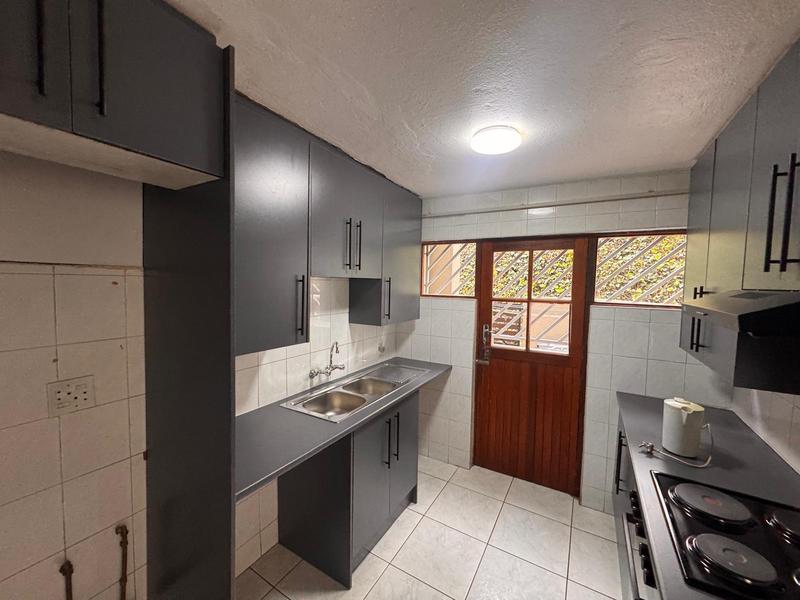 To Let 3 Bedroom Property for Rent in Bedford Gardens Gauteng