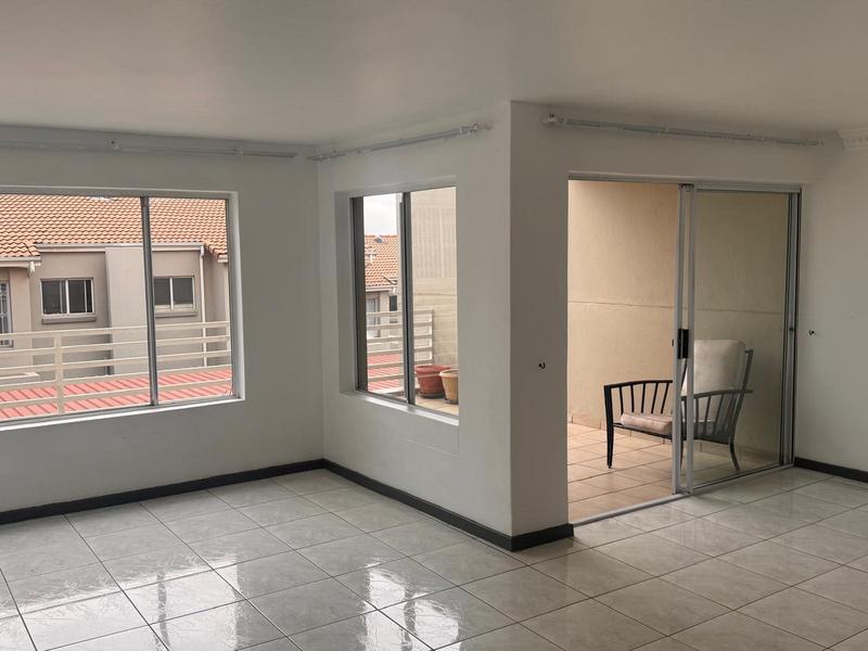 To Let 3 Bedroom Property for Rent in Bedford Gardens Gauteng