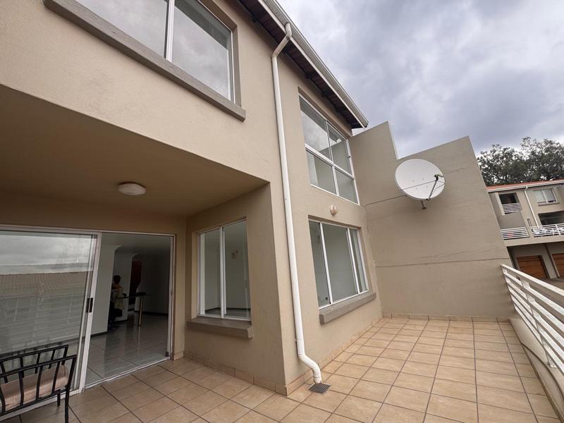 To Let 3 Bedroom Property for Rent in Bedford Gardens Gauteng