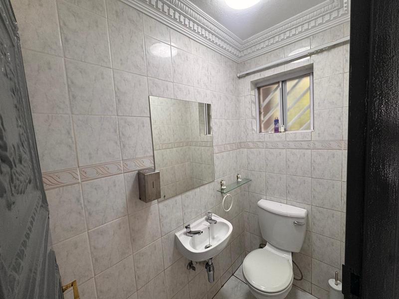 To Let 3 Bedroom Property for Rent in Bedford Gardens Gauteng