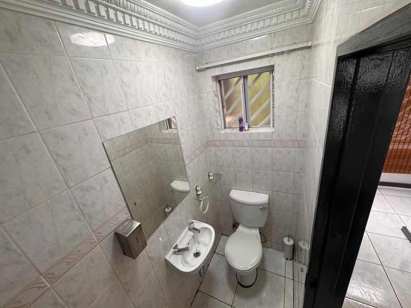 To Let 3 Bedroom Property for Rent in Bedford Gardens Gauteng