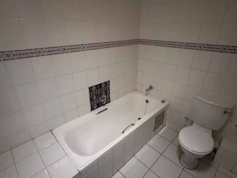 To Let 3 Bedroom Property for Rent in Bedford Gardens Gauteng