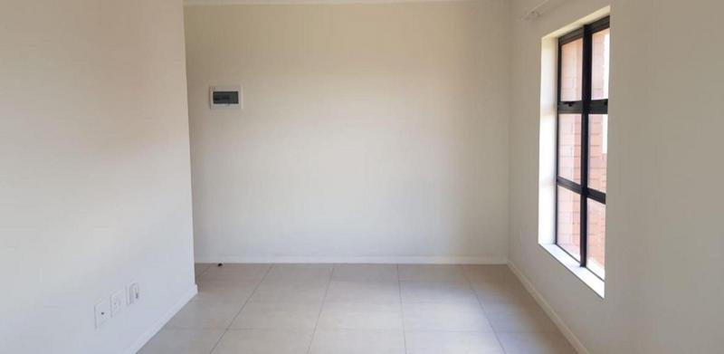 To Let 1 Bedroom Property for Rent in Glen Marais Gauteng