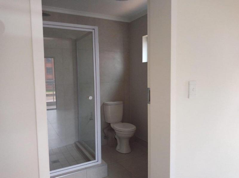 To Let 1 Bedroom Property for Rent in Glen Marais Gauteng