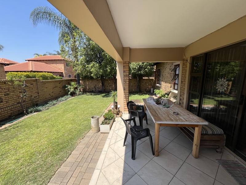 To Let 3 Bedroom Property for Rent in Silver Lakes Gauteng