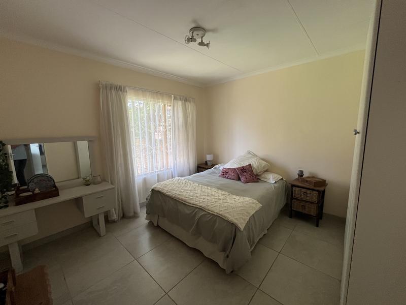 To Let 3 Bedroom Property for Rent in Silver Lakes Gauteng