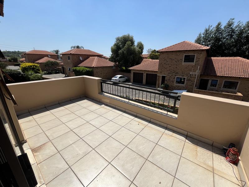 To Let 3 Bedroom Property for Rent in Silver Lakes Gauteng