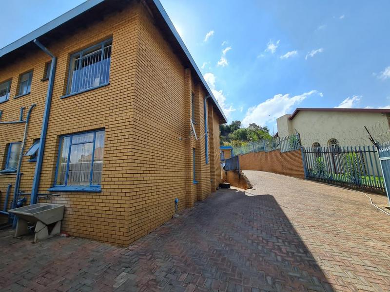 18 Bedroom Property for Sale in Laudium Gauteng