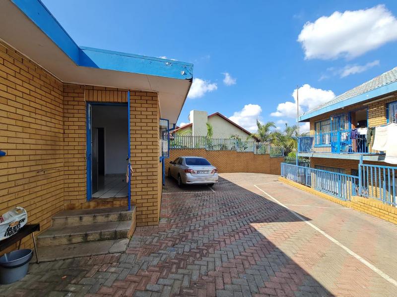 18 Bedroom Property for Sale in Laudium Gauteng