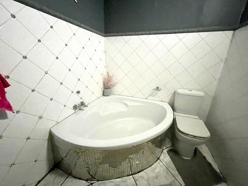 4 Bedroom Property for Sale in Kenmare Gauteng