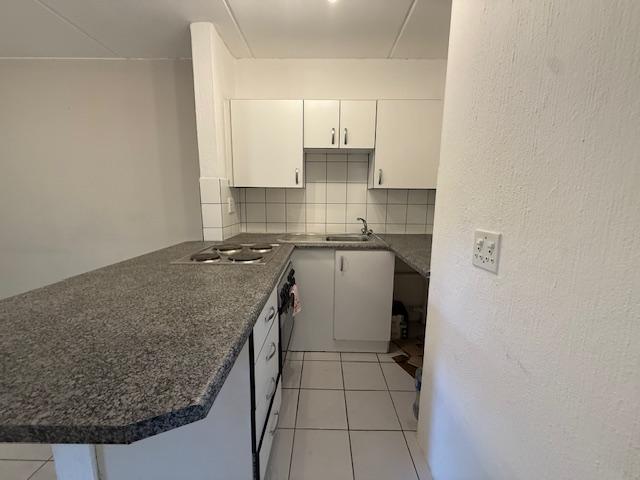 To Let 1 Bedroom Property for Rent in Bryanston Gauteng