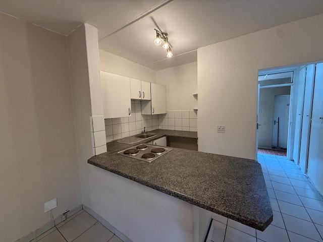 To Let 1 Bedroom Property for Rent in Bryanston Gauteng