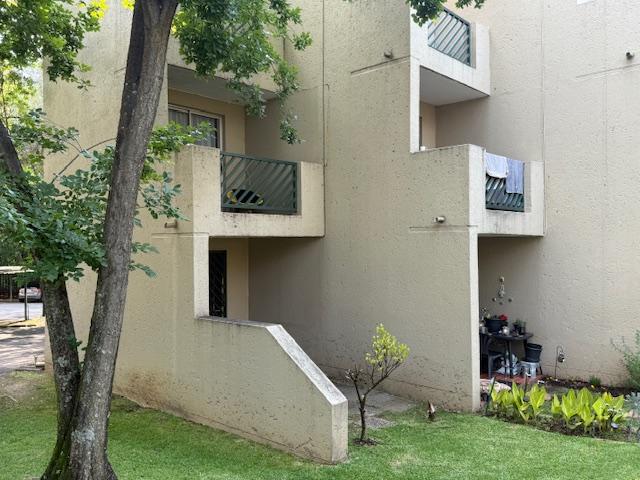 To Let 1 Bedroom Property for Rent in Bryanston Gauteng