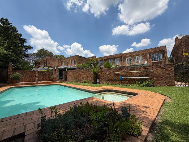 3 Bedroom Property for Sale in Waterkloof A H Gauteng