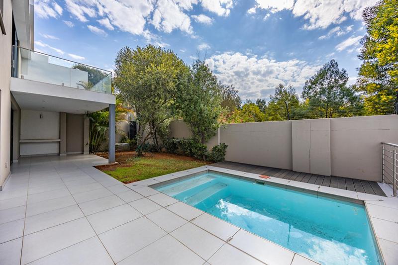 3 Bedroom Property for Sale in Waterkloof Ridge Gauteng