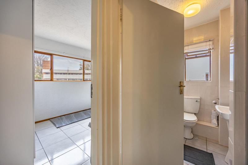 2 Bedroom Property for Sale in Waterkloof Ridge Gauteng