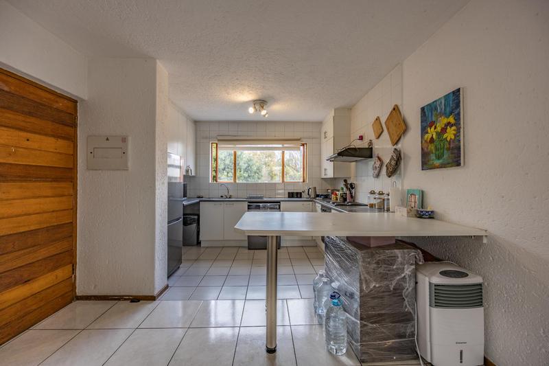 2 Bedroom Property for Sale in Waterkloof Ridge Gauteng