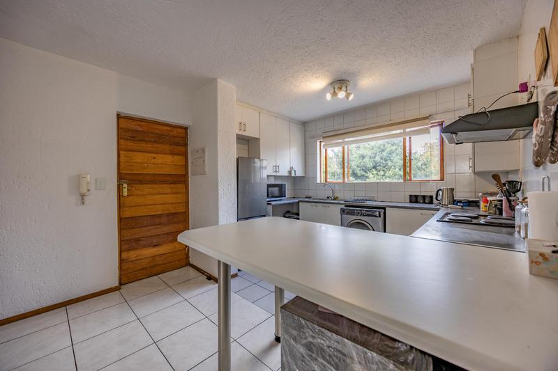 2 Bedroom Property for Sale in Waterkloof Ridge Gauteng