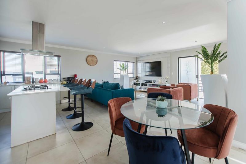 To Let 4 Bedroom Property for Rent in Copperleaf Estate Gauteng