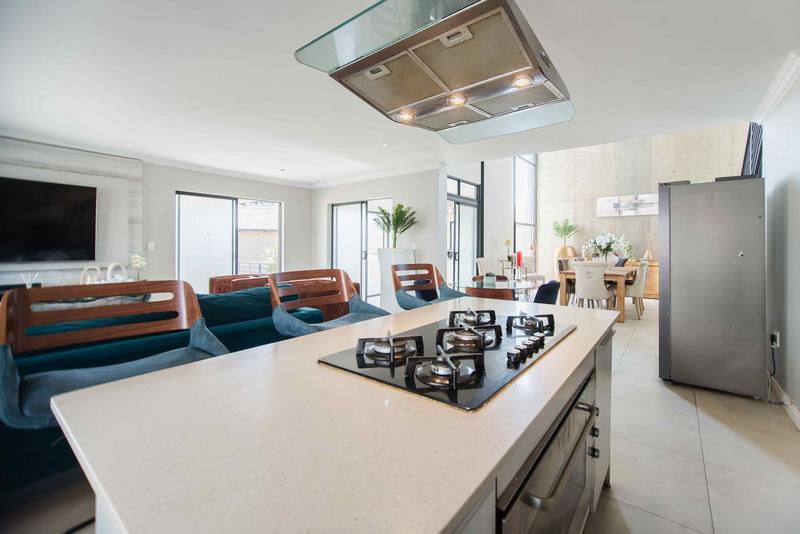 To Let 4 Bedroom Property for Rent in Copperleaf Estate Gauteng