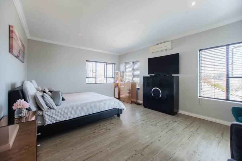 To Let 4 Bedroom Property for Rent in Copperleaf Estate Gauteng