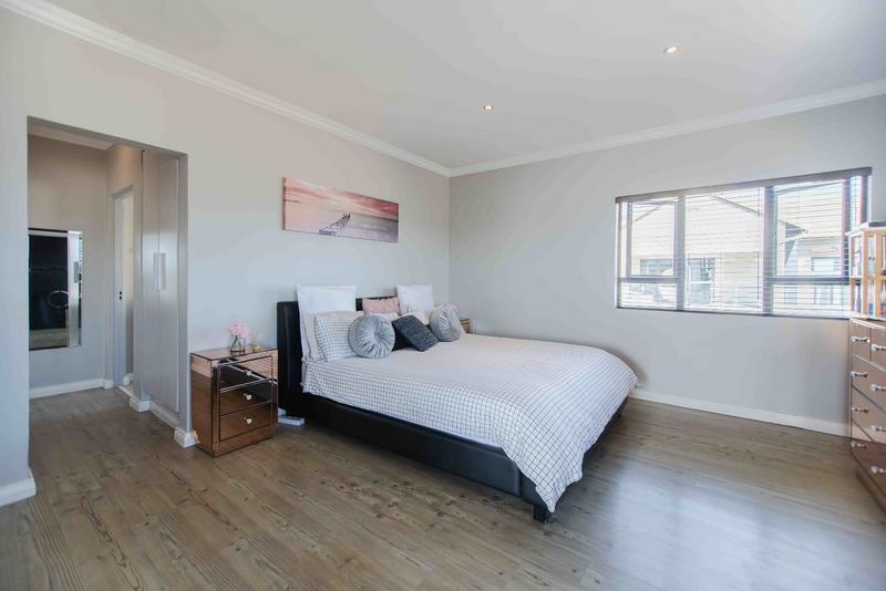 To Let 4 Bedroom Property for Rent in Copperleaf Estate Gauteng