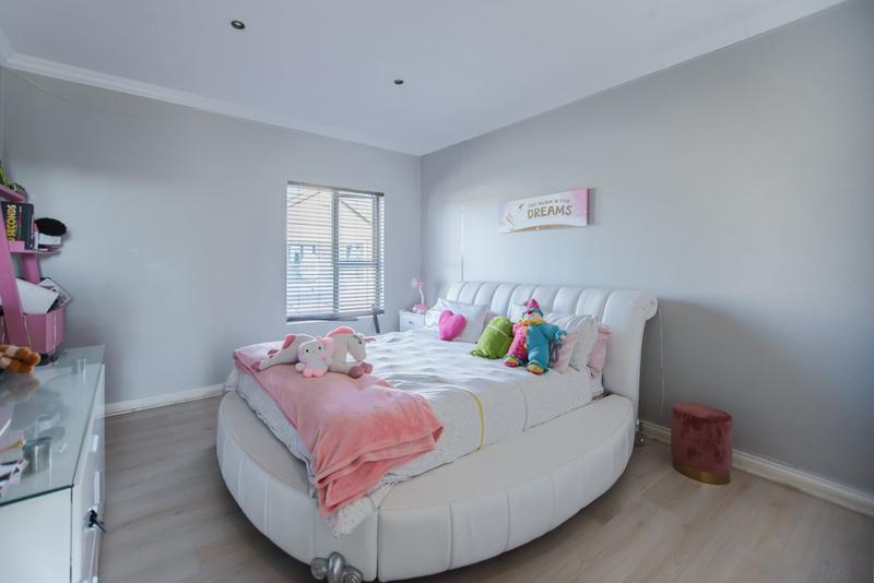 To Let 4 Bedroom Property for Rent in Copperleaf Estate Gauteng