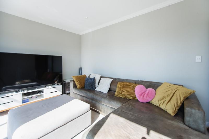 To Let 4 Bedroom Property for Rent in Copperleaf Estate Gauteng