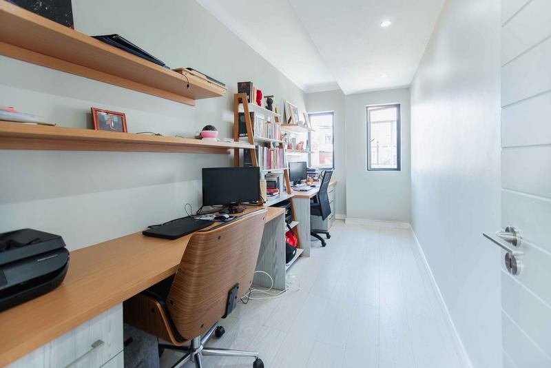 To Let 4 Bedroom Property for Rent in Copperleaf Estate Gauteng