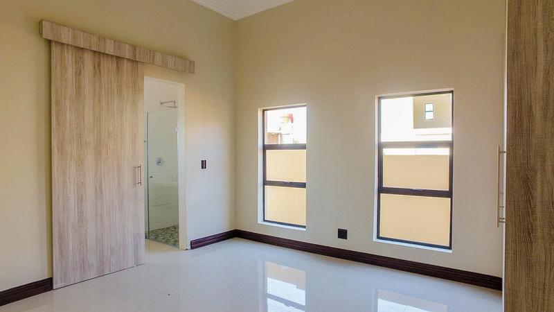 3 Bedroom Property for Sale in Copperleaf Estate Gauteng