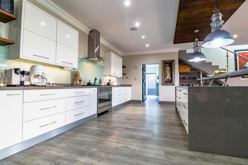 4 Bedroom Property for Sale in Copperleaf Estate Gauteng