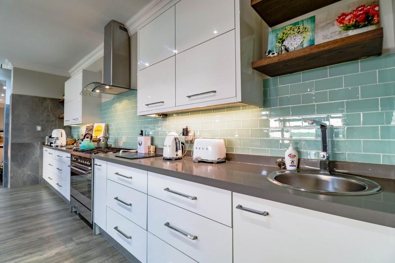 4 Bedroom Property for Sale in Copperleaf Estate Gauteng