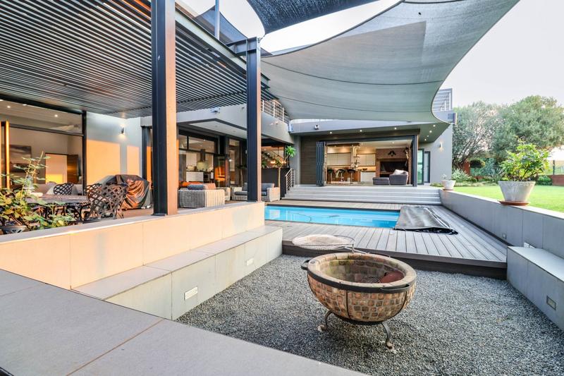 4 Bedroom Property for Sale in Copperleaf Estate Gauteng