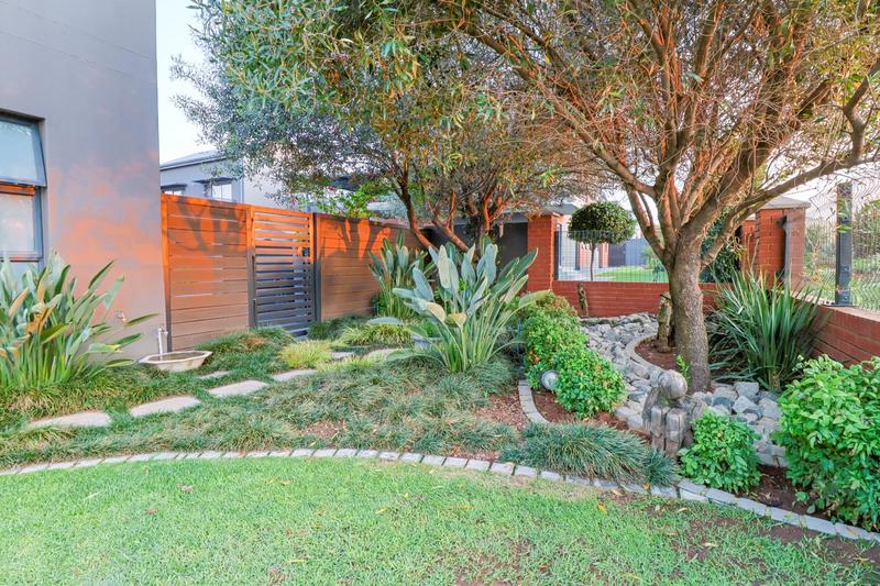 4 Bedroom Property for Sale in Copperleaf Estate Gauteng